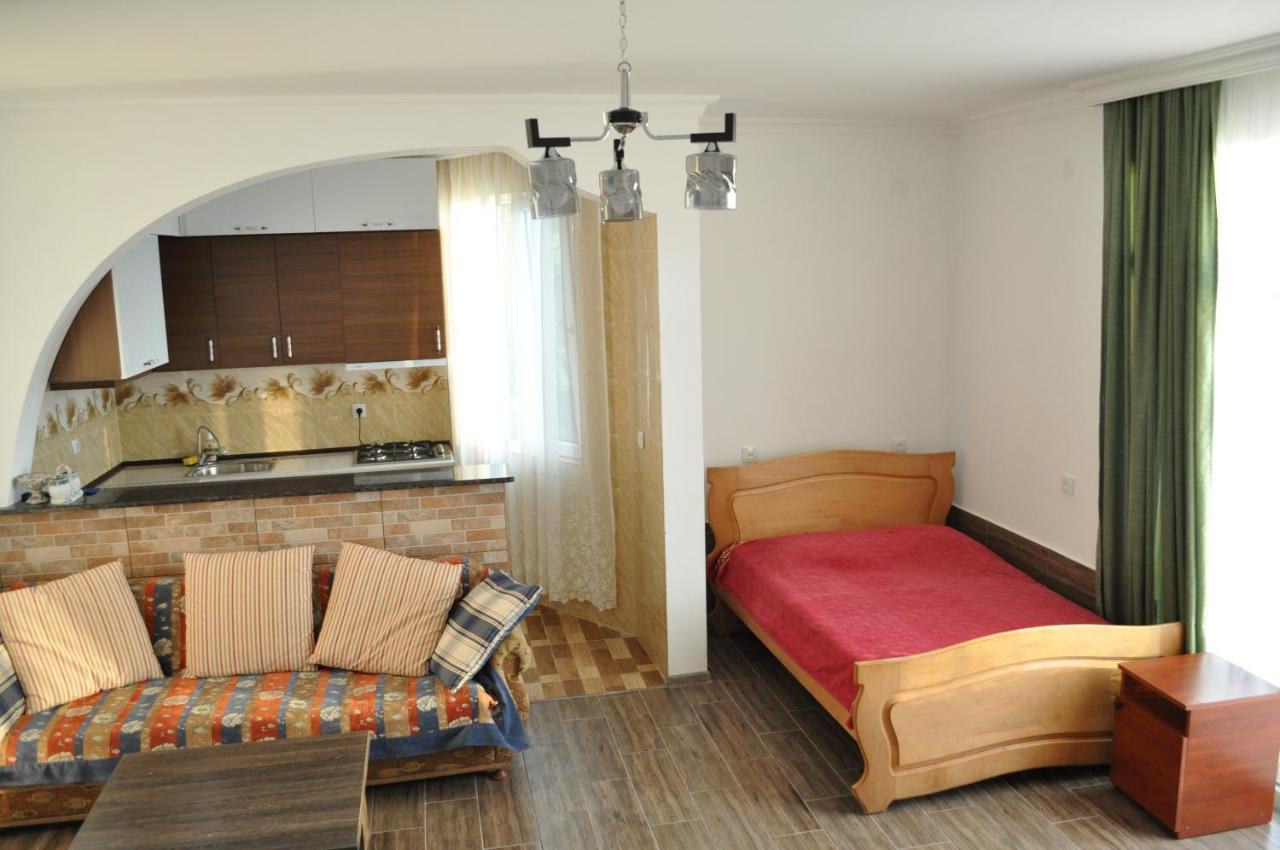 Akhmed Guest House Kvariati Exterior foto