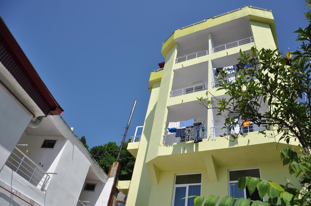 Akhmed Guest House Kvariati Exterior foto